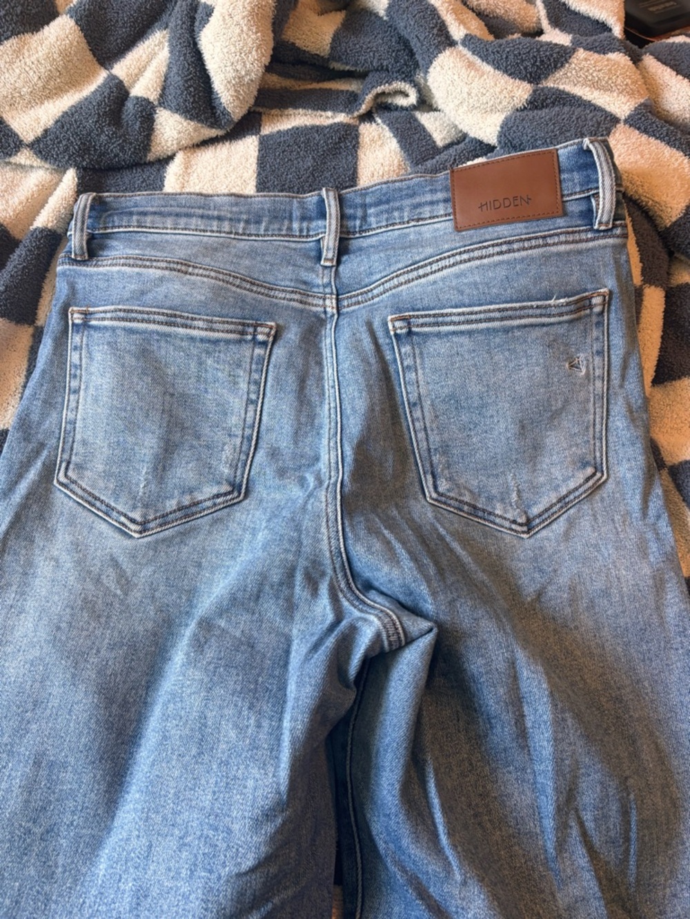 Buckle Hidden Logan Dad Jean - Picture 5 of 6